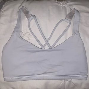 Lululemon Free To Be bra || white